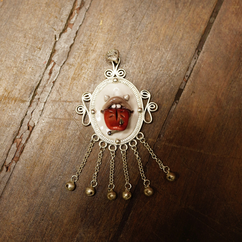 Mouth Pendant