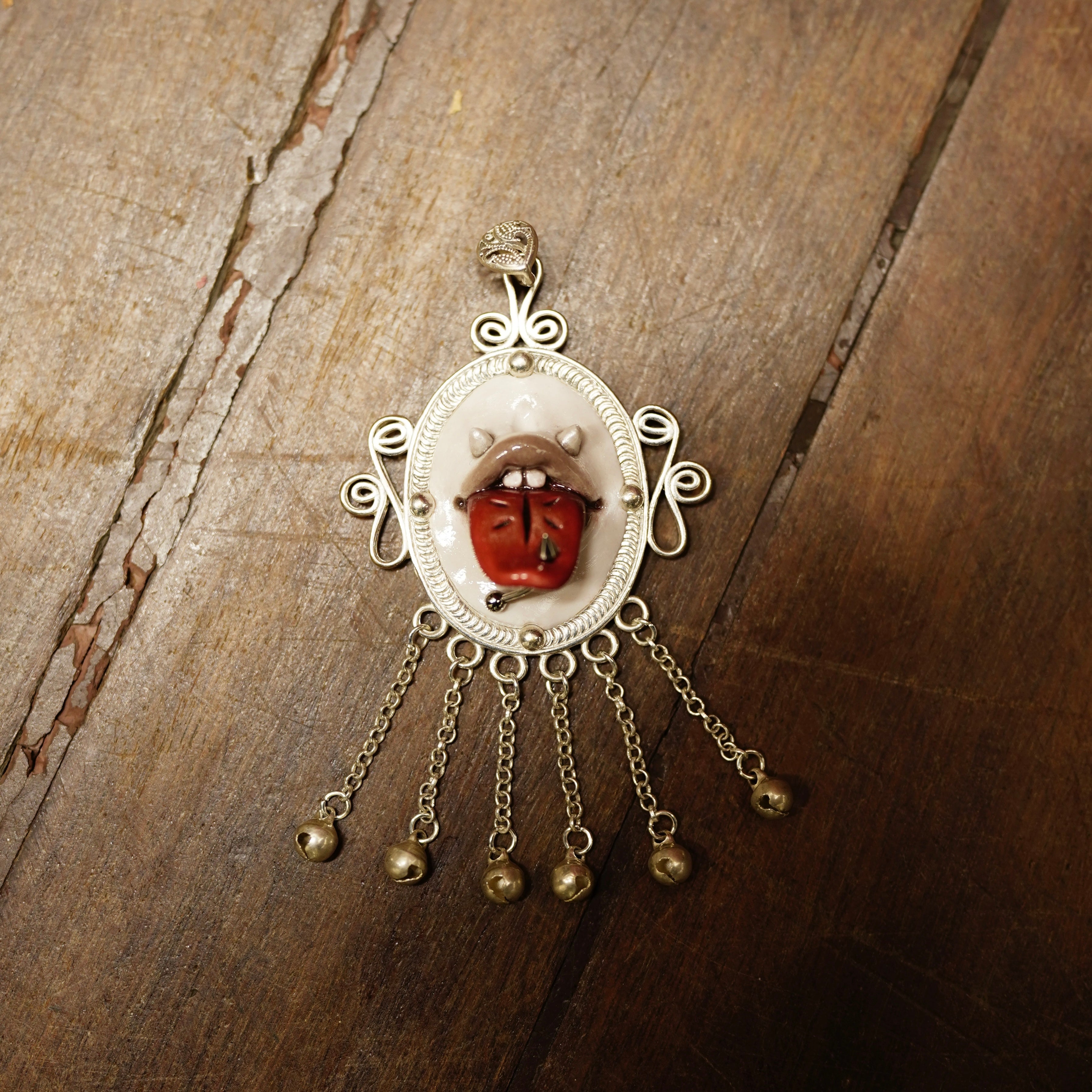 Mouth Pendant